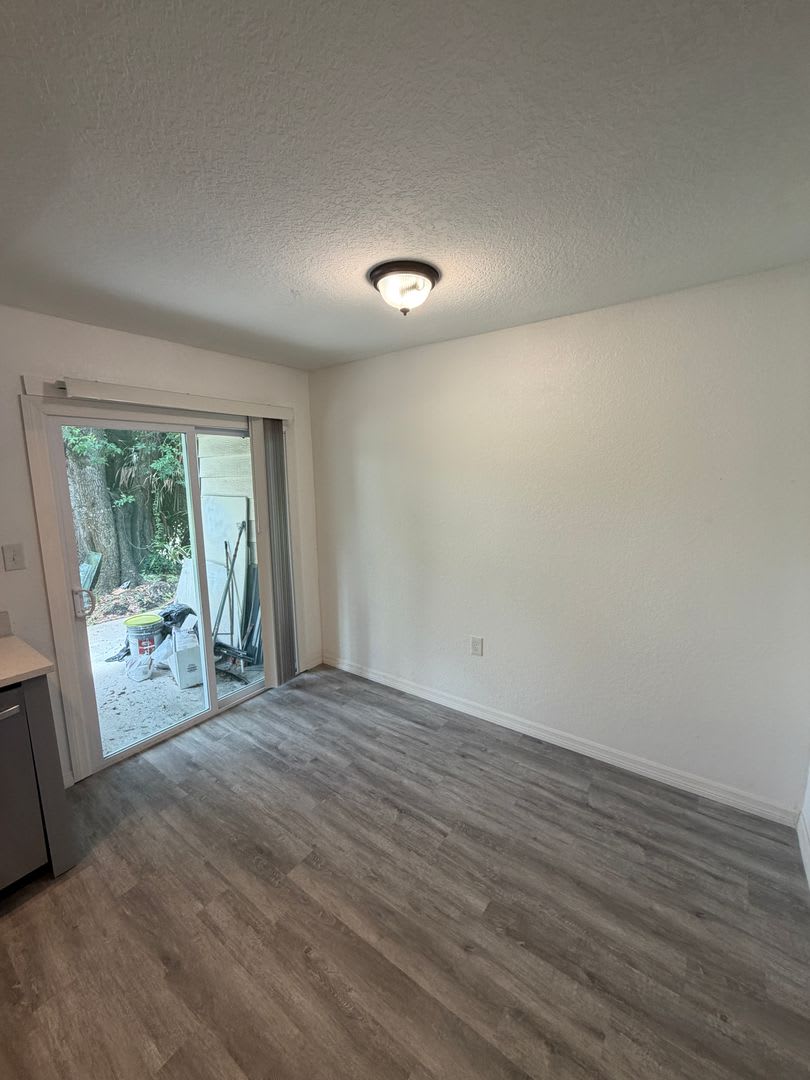 Newly renovated 1 Bedroom/1.5 Bath Townhome in central Orlando. – photo 5