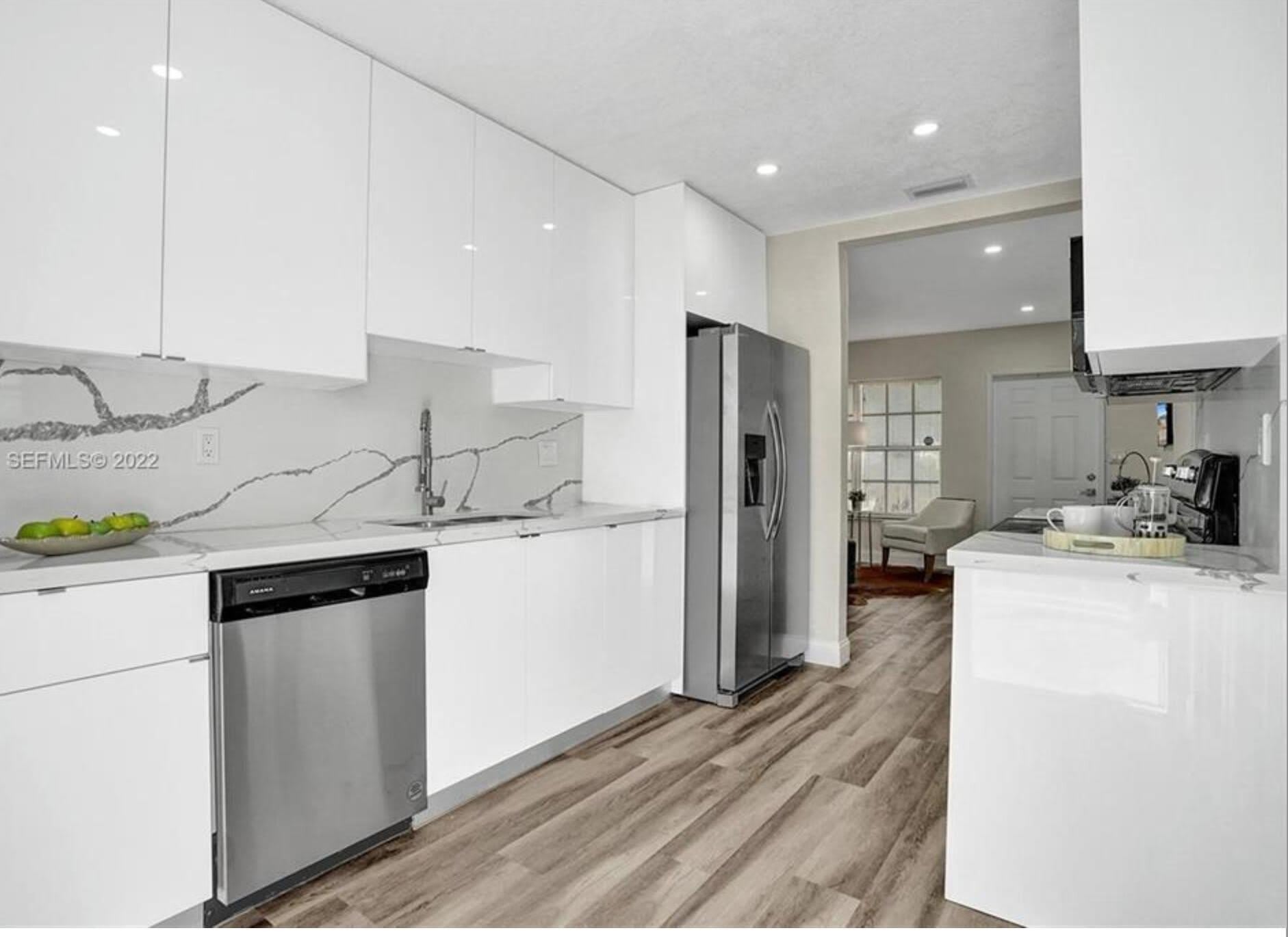 221 NW 51st Street – photo 2