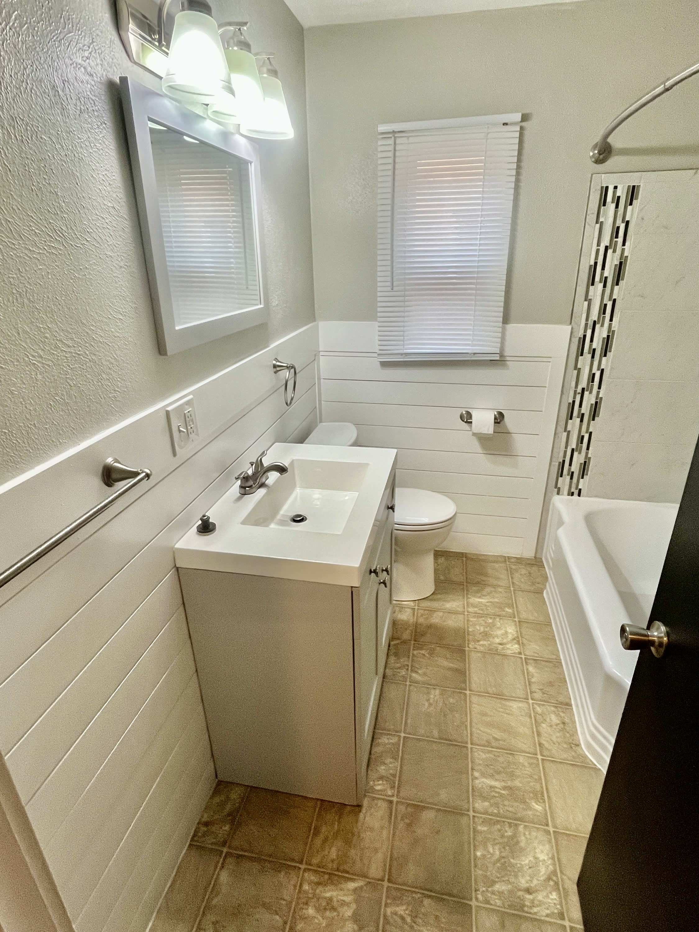 3636 Douglas Road, Apt 2 – photo 5