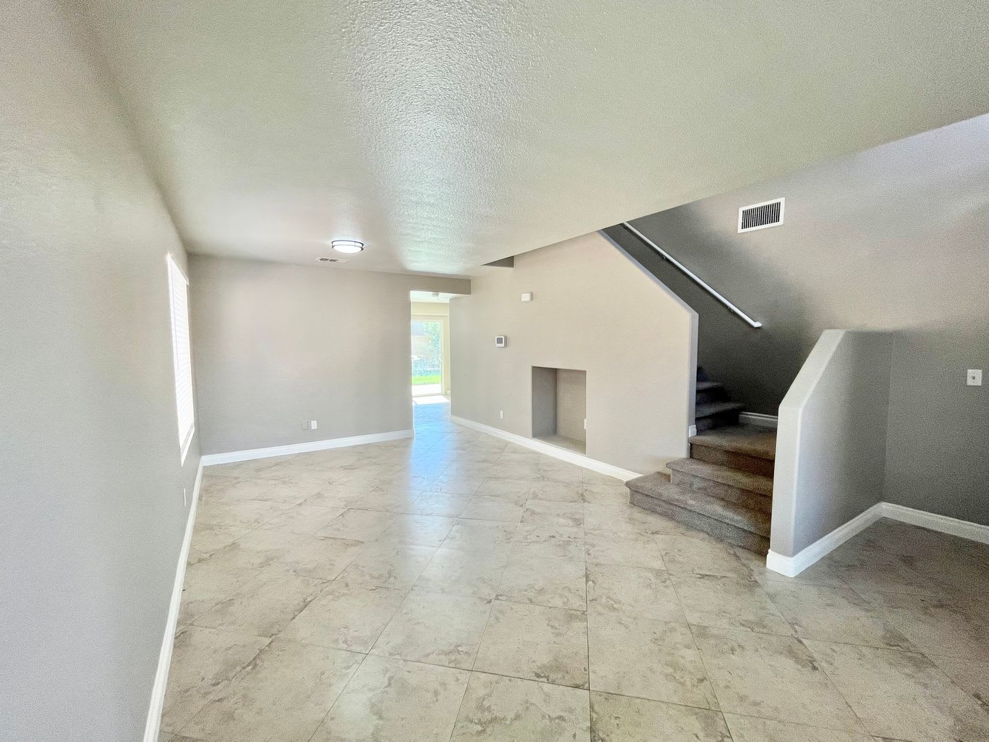 Move In Special September Rent Free Move In By 09 04 2026 Beautifully Updated 4 Bedroom Home With Pool – photo 4