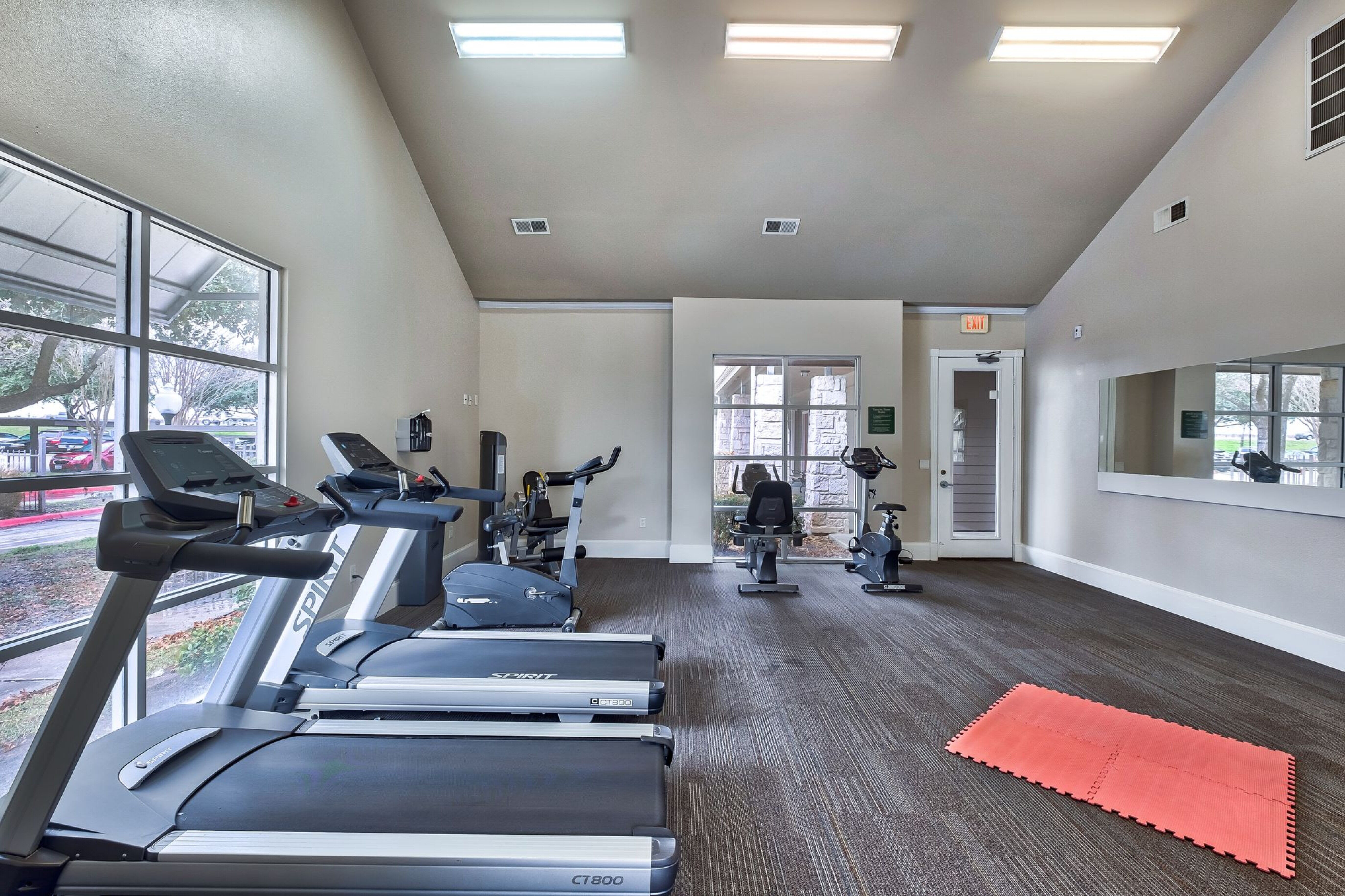 Saddle Creek – photo 4