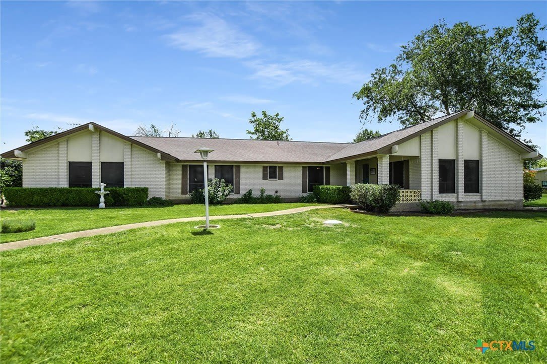 7 Brenda Lane – photo 1