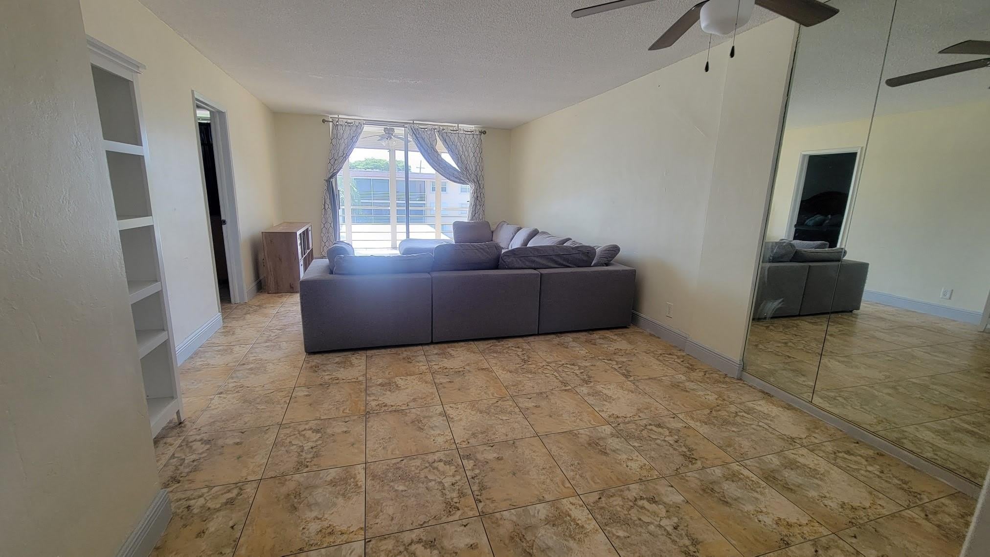 4500 N Federal Highway – photo 2