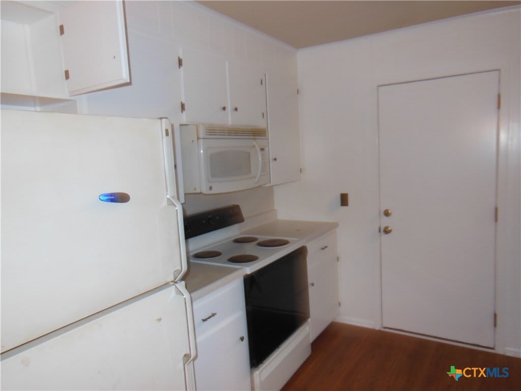 505 Buttercup – photo 4