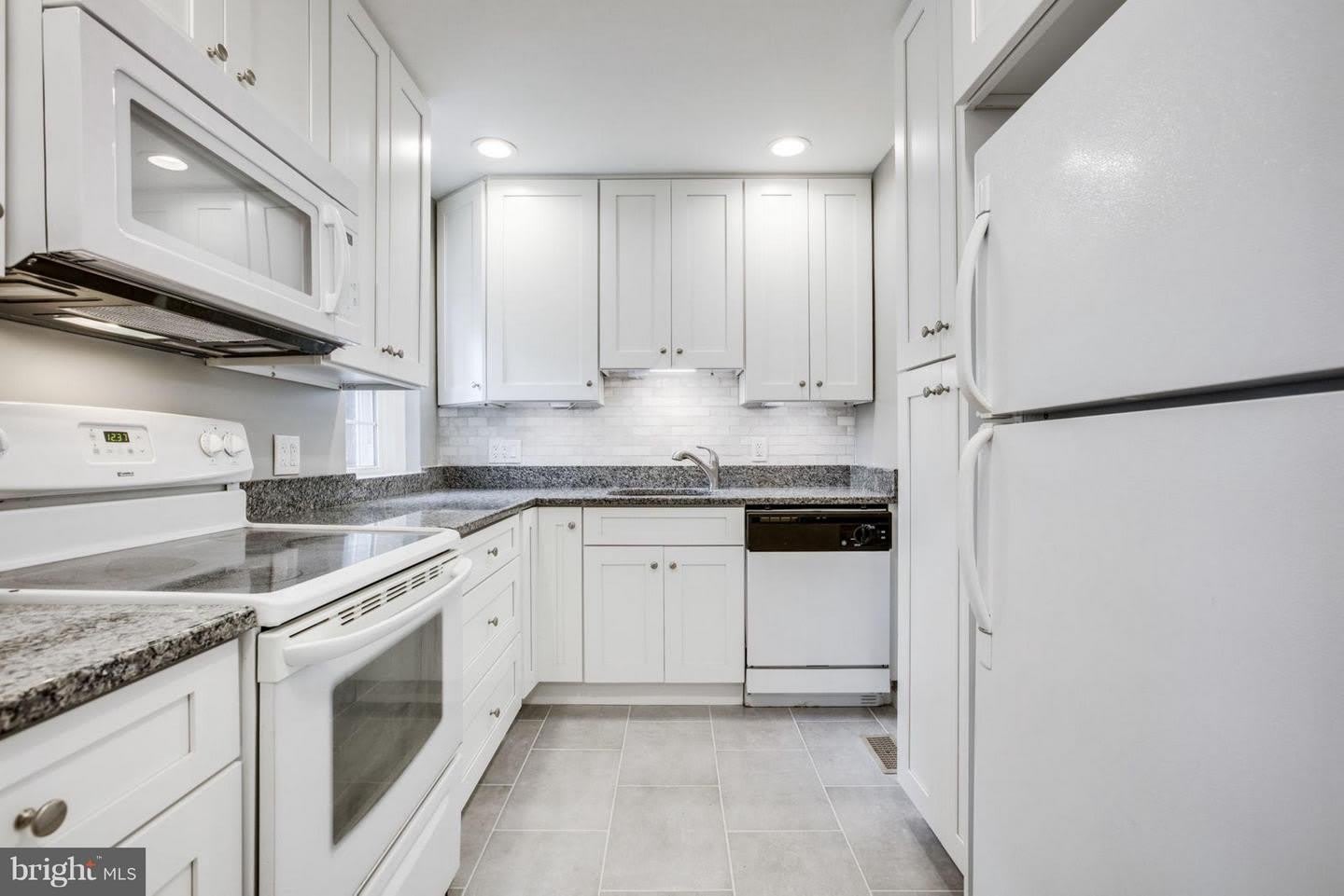2983 COLUMBUS ST #A1 – photo 4