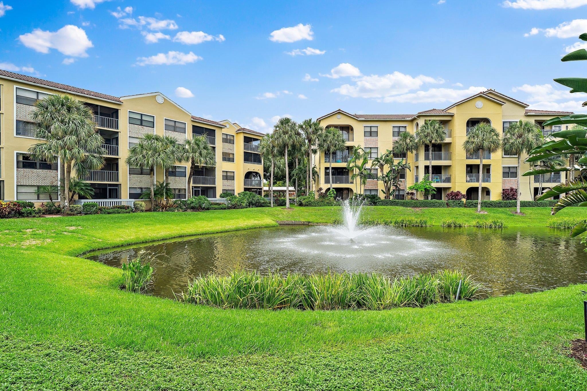 700 Uno Lago Drive – photo 3