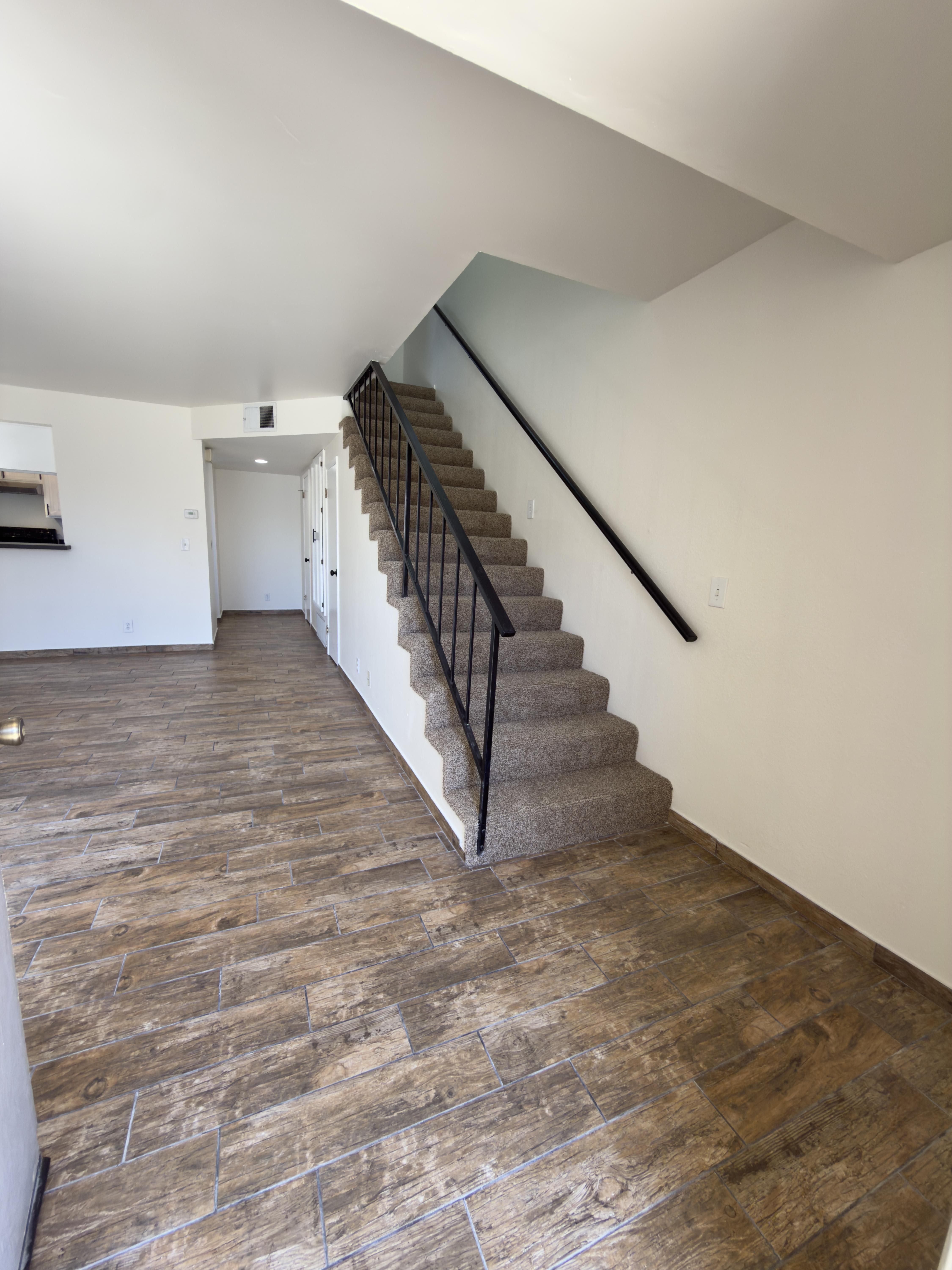 1317 W Cypress Ave Apt A6 – photo 3
