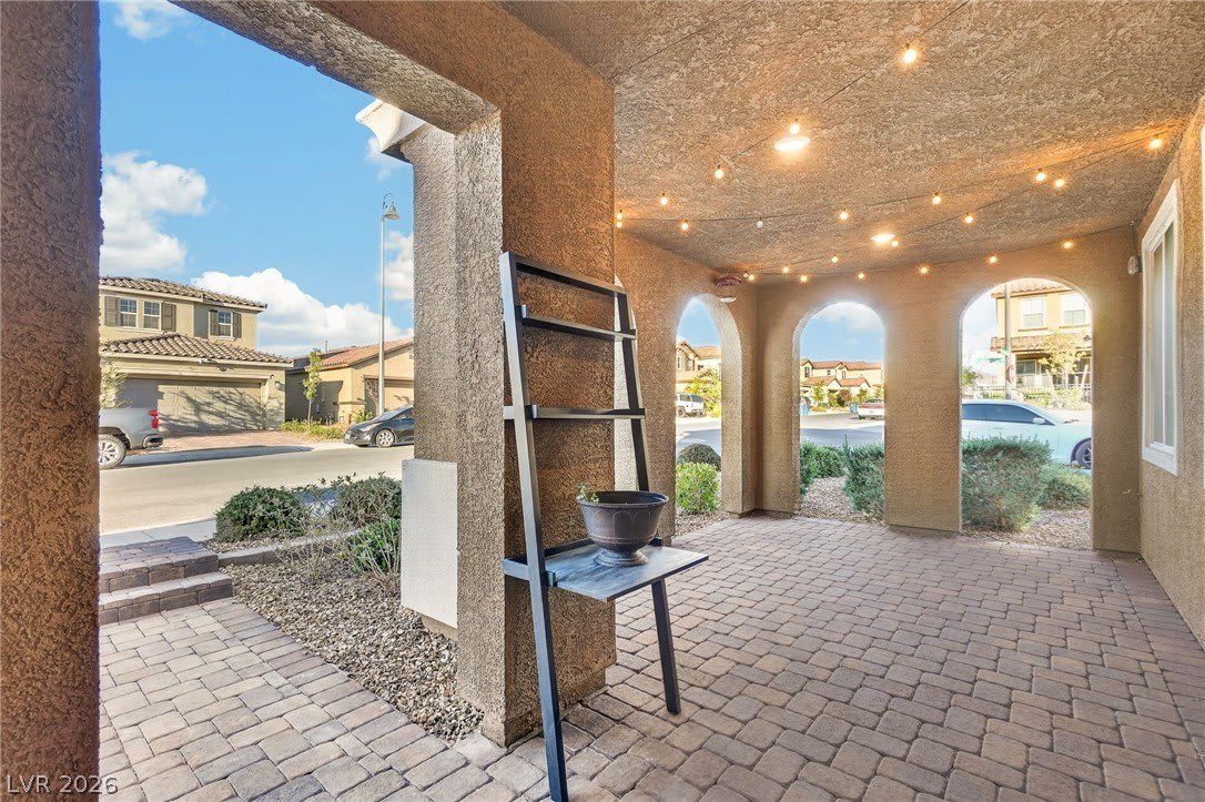 2435 Bellinzona Place – photo 5