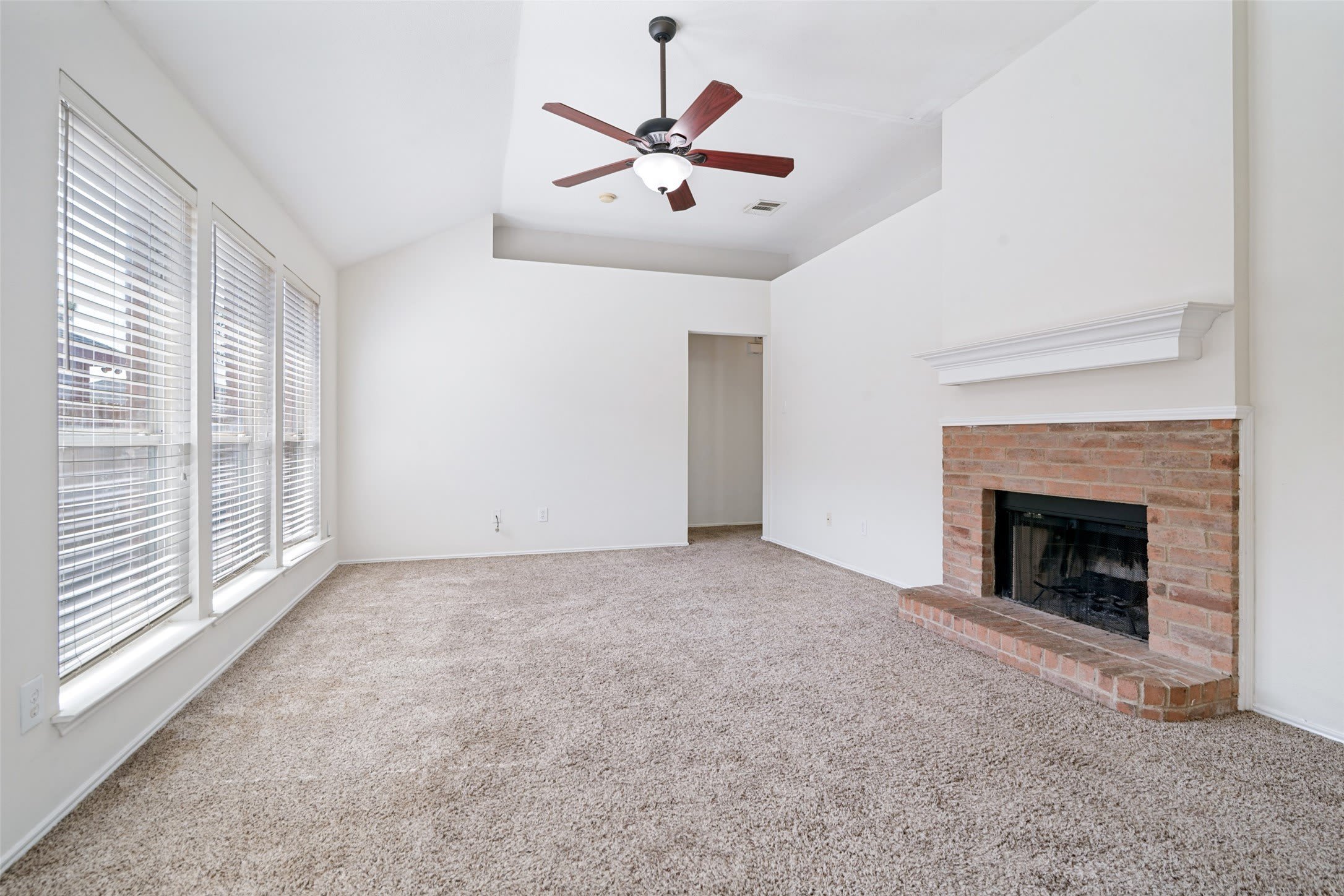 813 Cooper Lane – photo 3