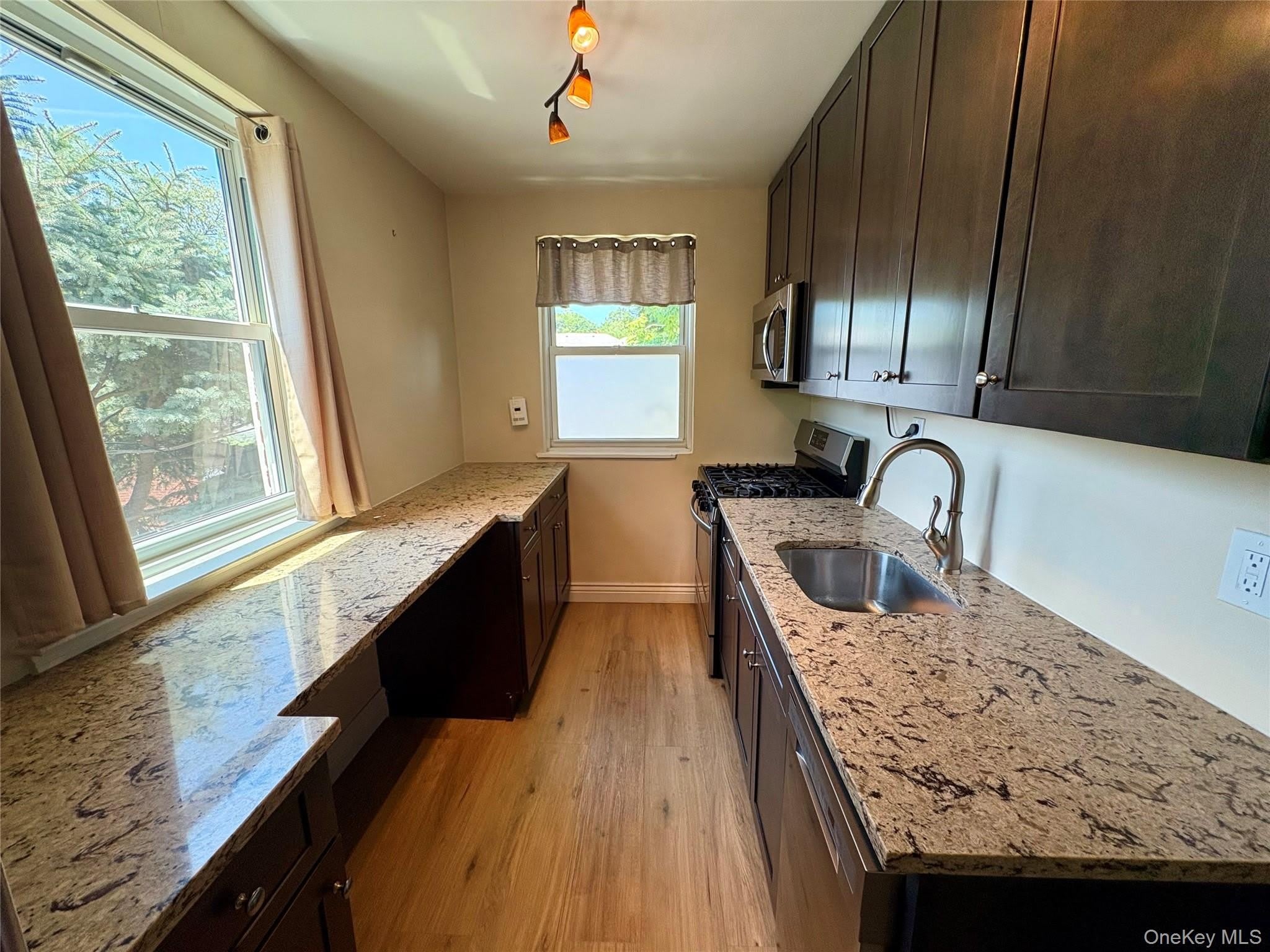 260 25 73Rd Avenue – photo 2