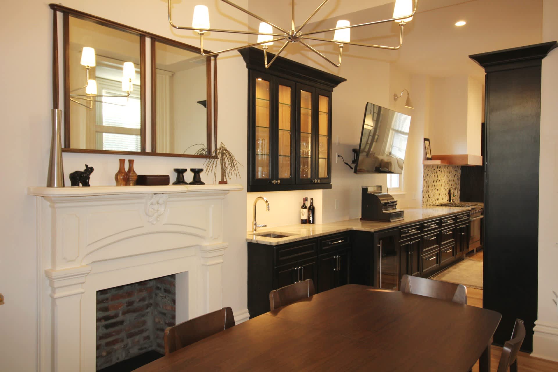 1819 Sarah Street Apt 2 – photo 5