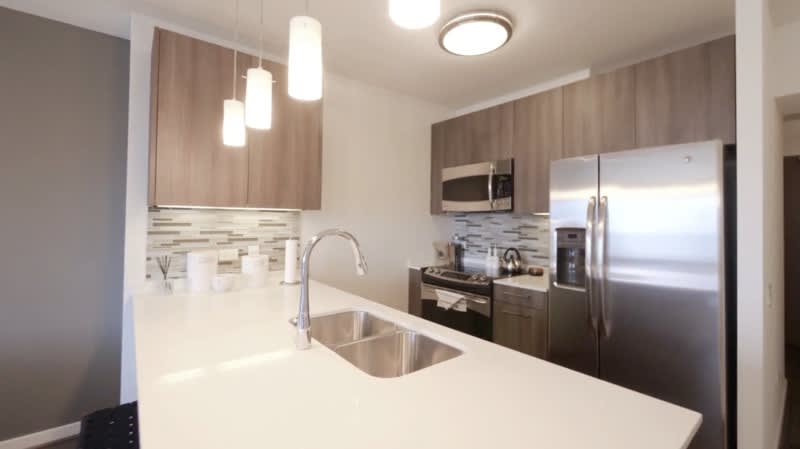 351 W Hubbard St – photo 2
