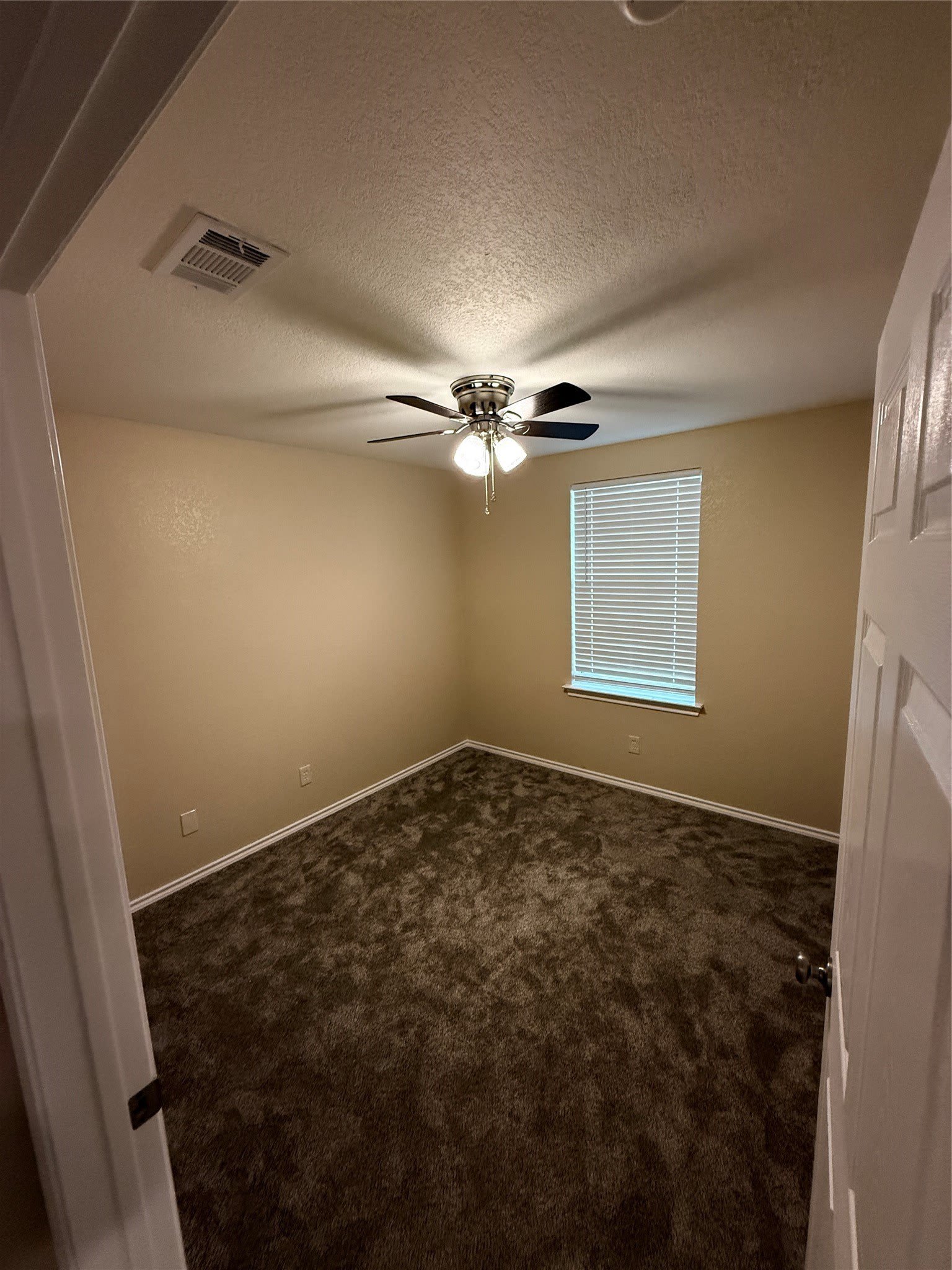 400 Blackwood Street – photo 5