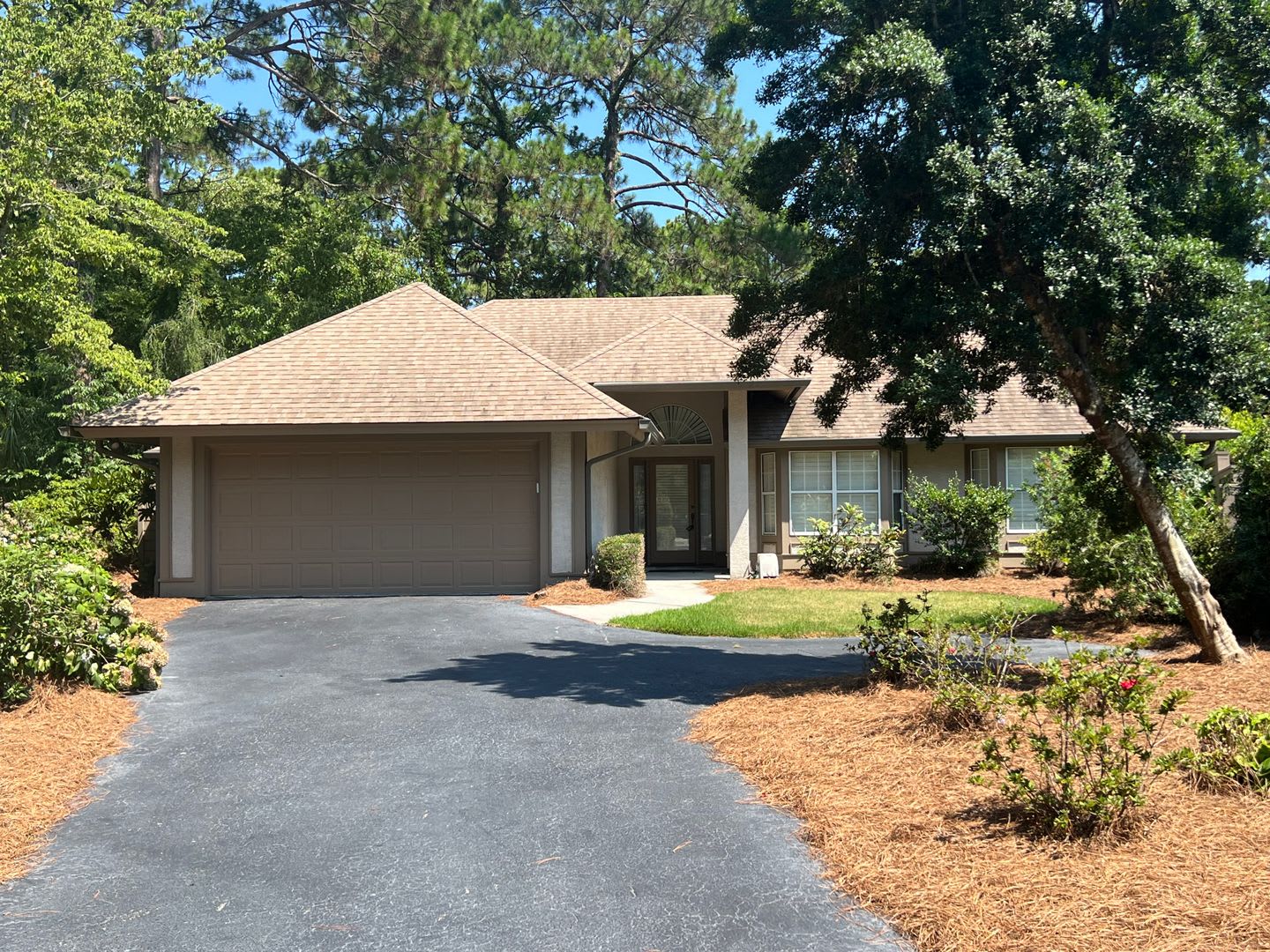 Beautiful One Level Home In Hhp The Rookery – photo 2