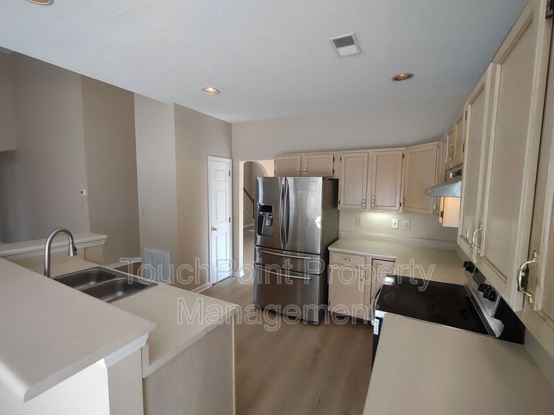 1111 Land Grant Road – photo 3