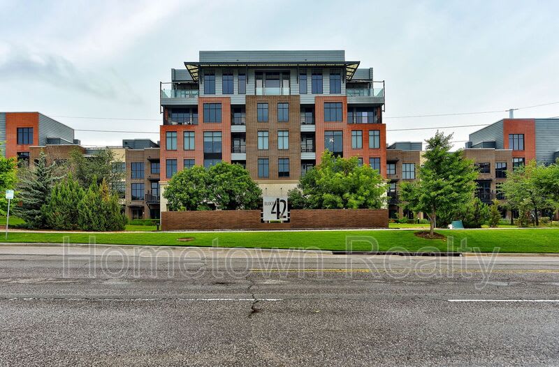 301 NE 4th Street – photo 1