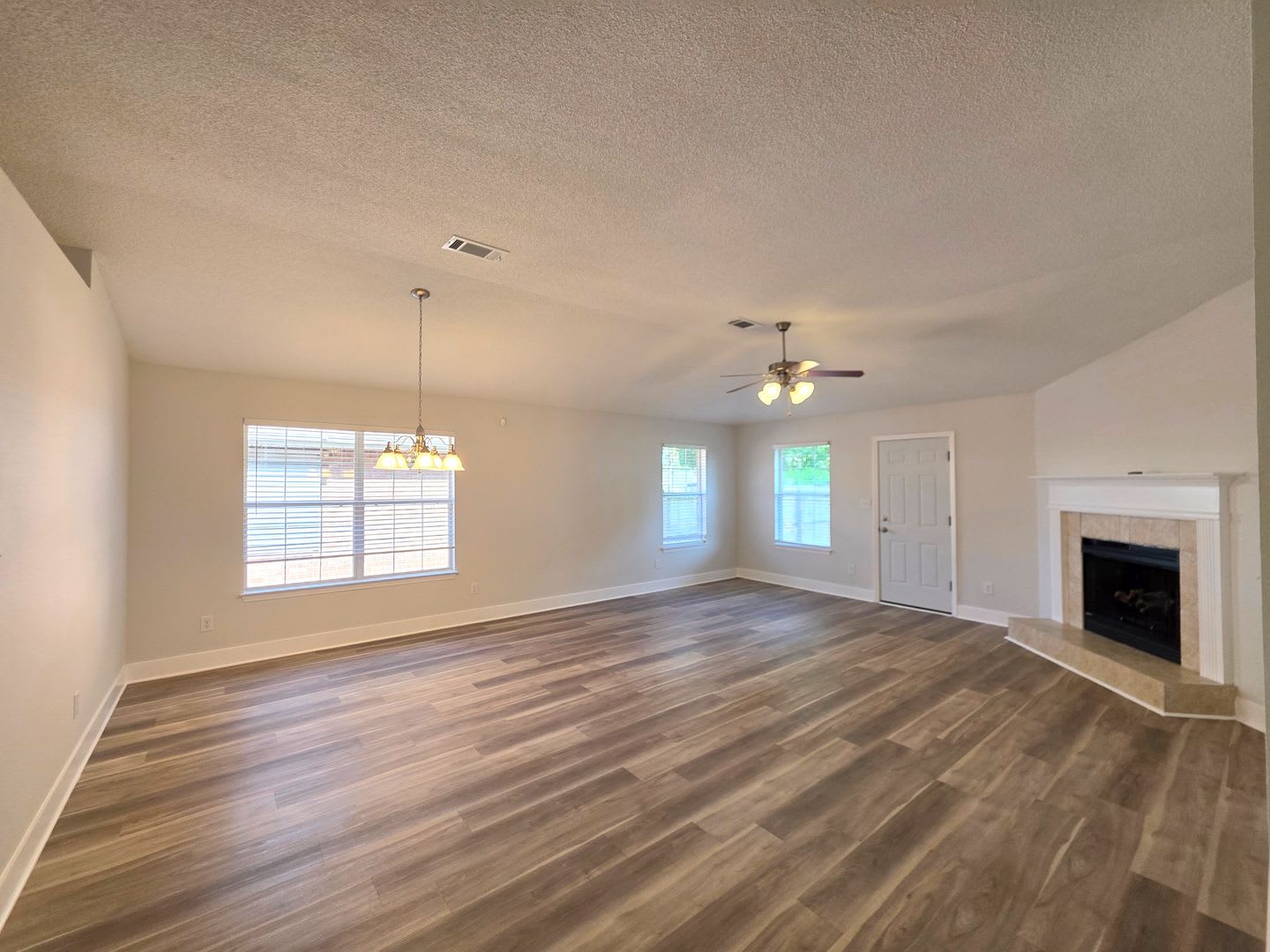 Nicely Updated 3Br 2Ba Home – photo 3