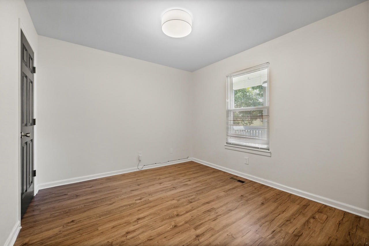 306 Avenue B – photo 4