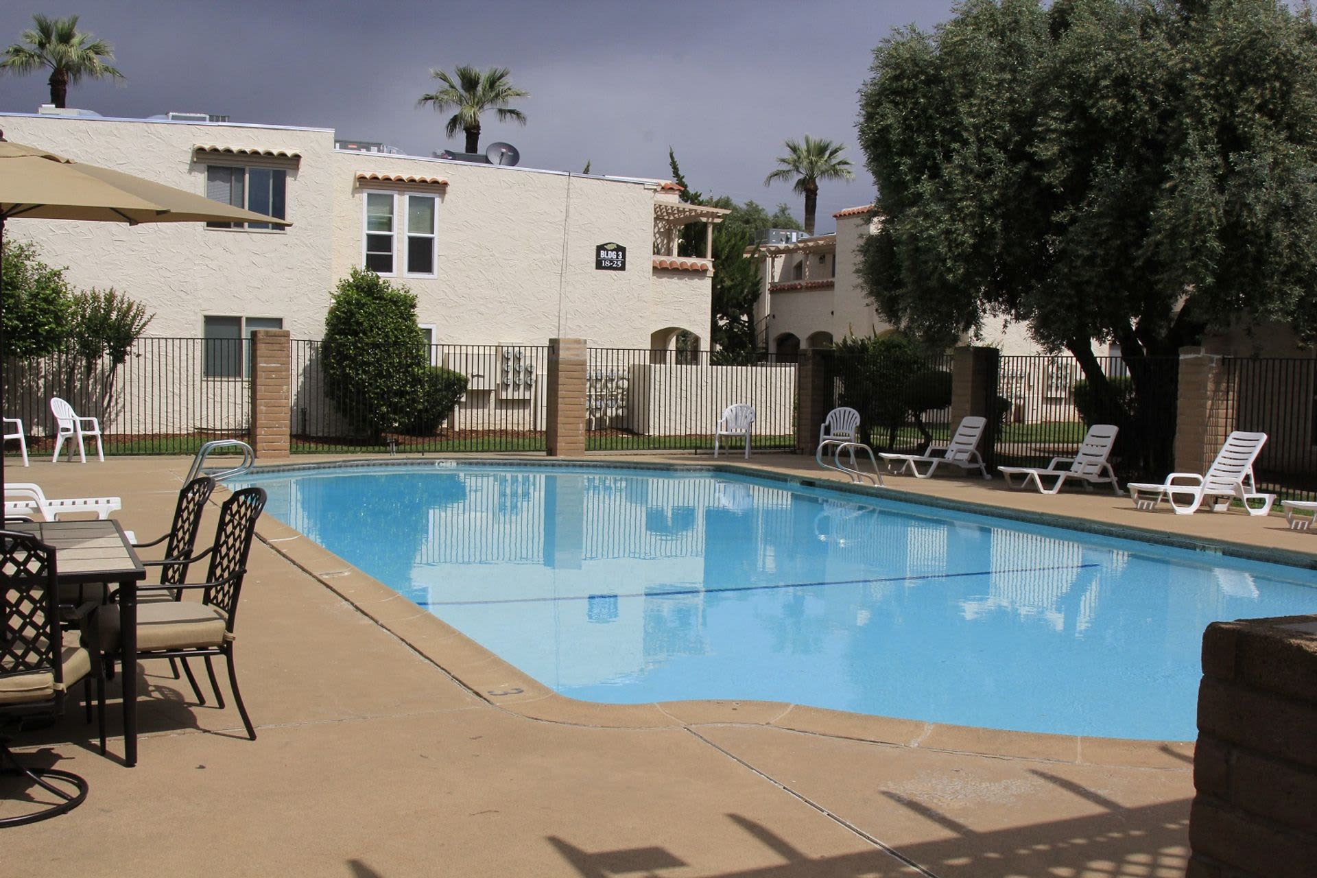 Tuscan Villa Apartments – photo 3