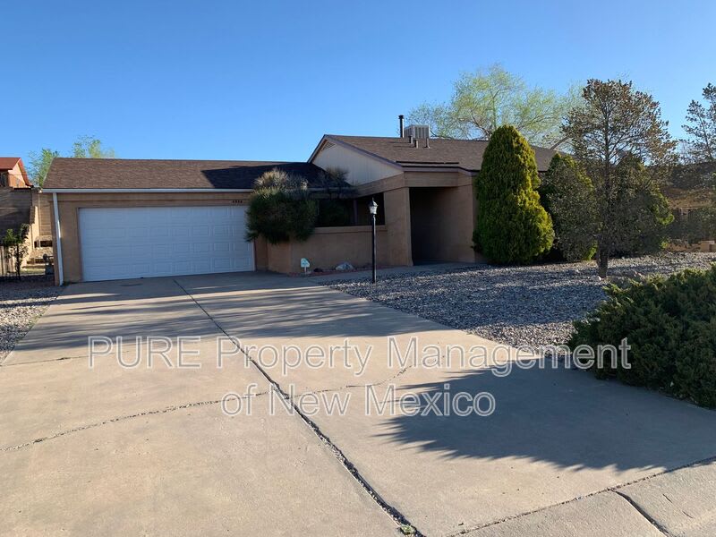 4556 Platinum Dr NE – photo 1