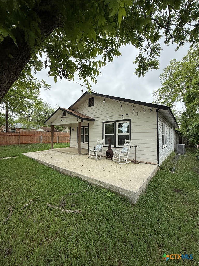 1428 Lee Street – photo 1