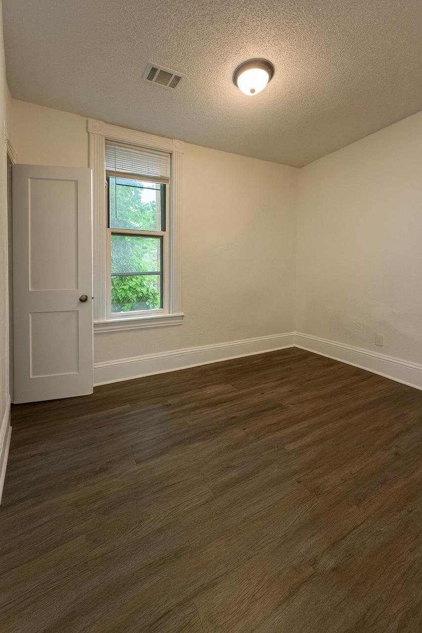 782 Case Avenue East – photo 5