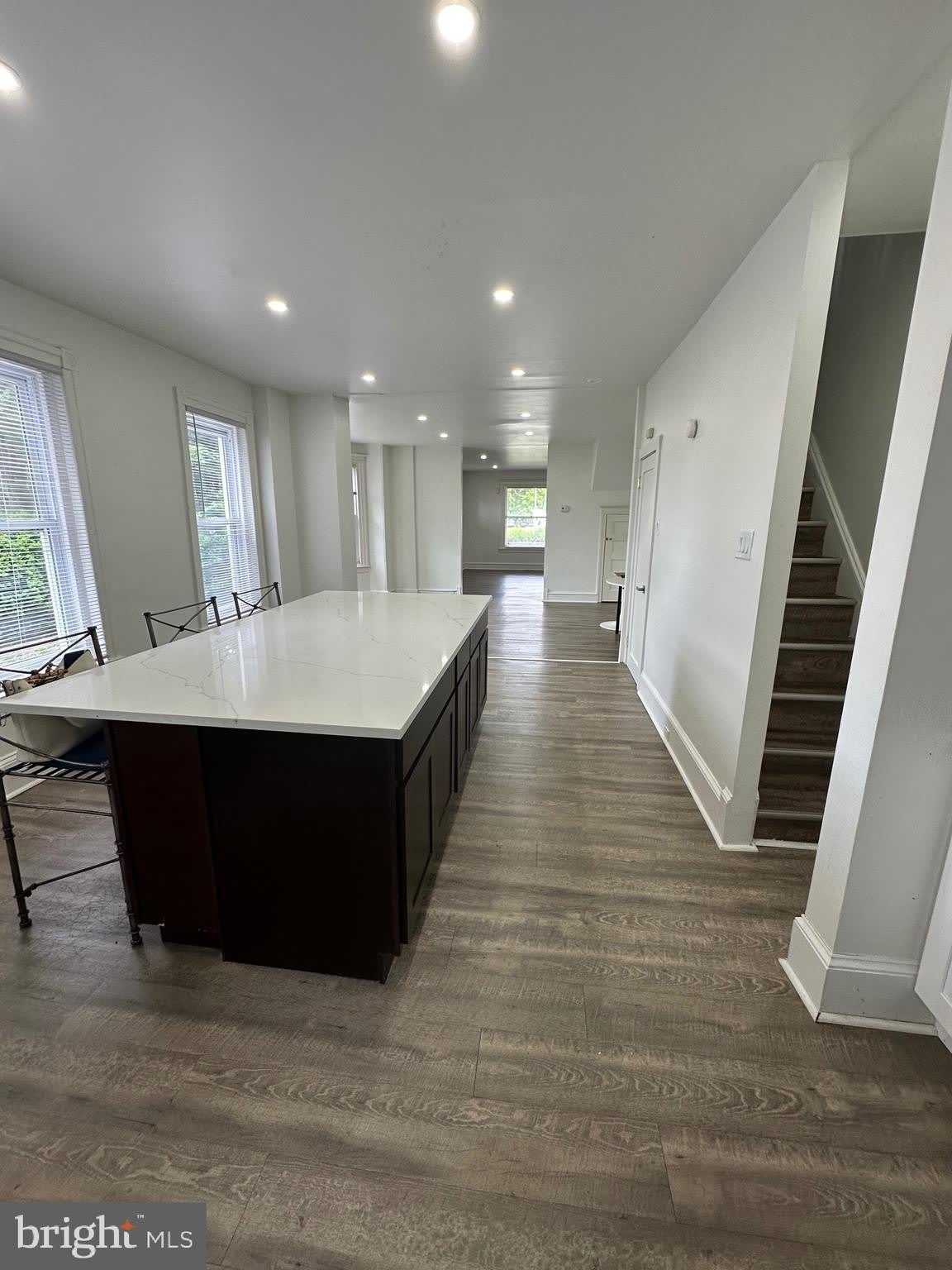 482 MARTIN Street – photo 1
