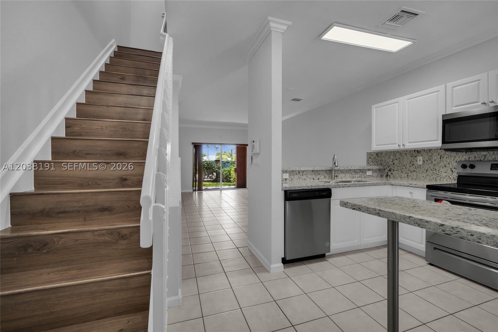 17359 NW 7th Ave – photo 2