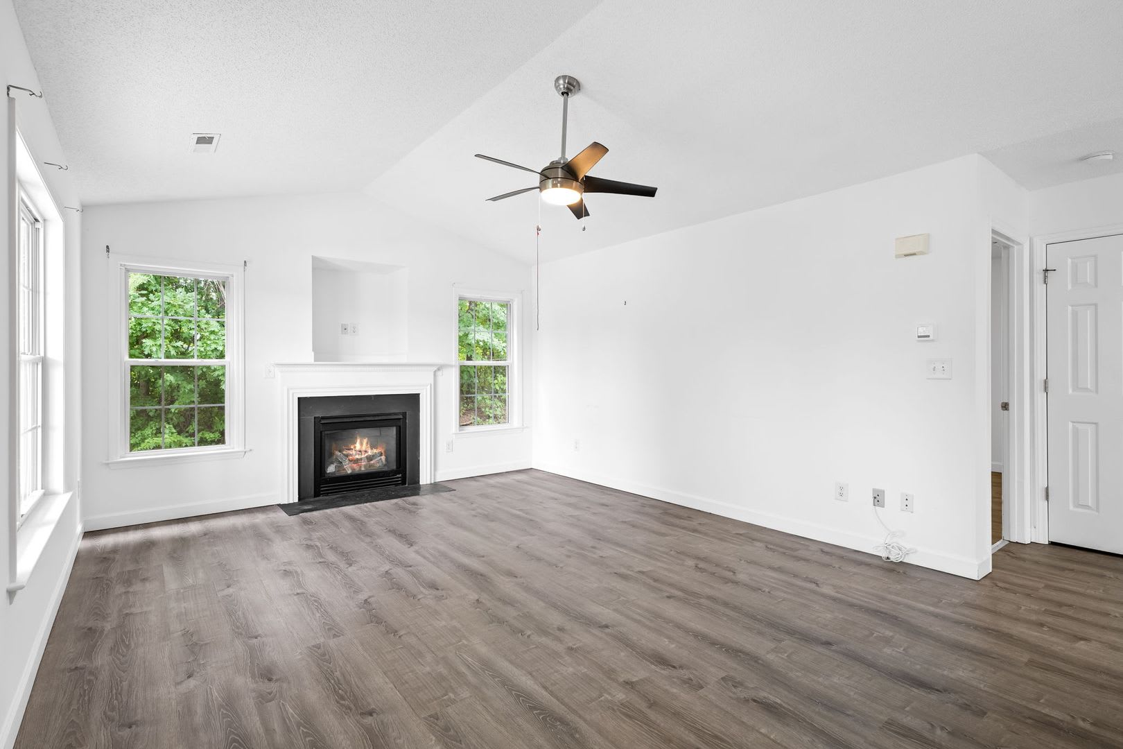 3 Bedroom 2 Bathroom house for rent – photo 5