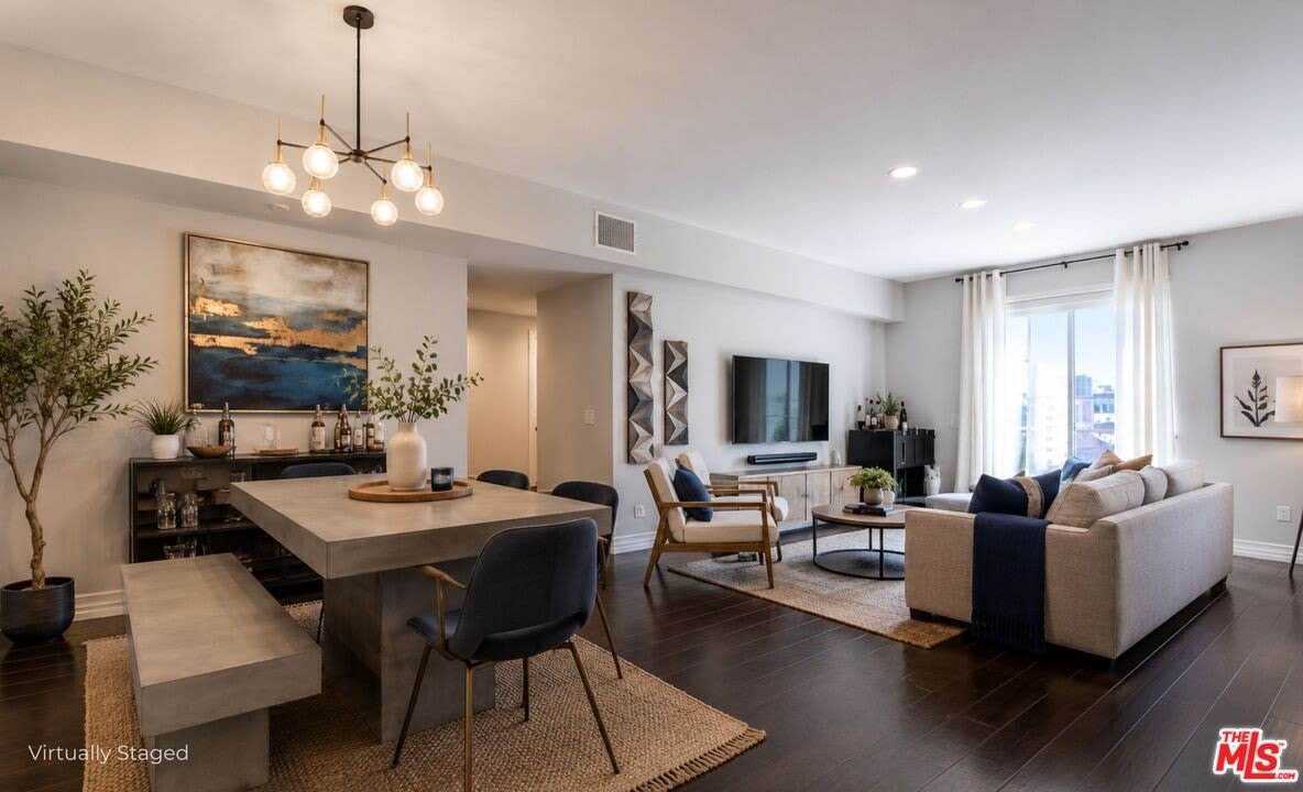 1430 S Beverly Glen Blvd – photo 2