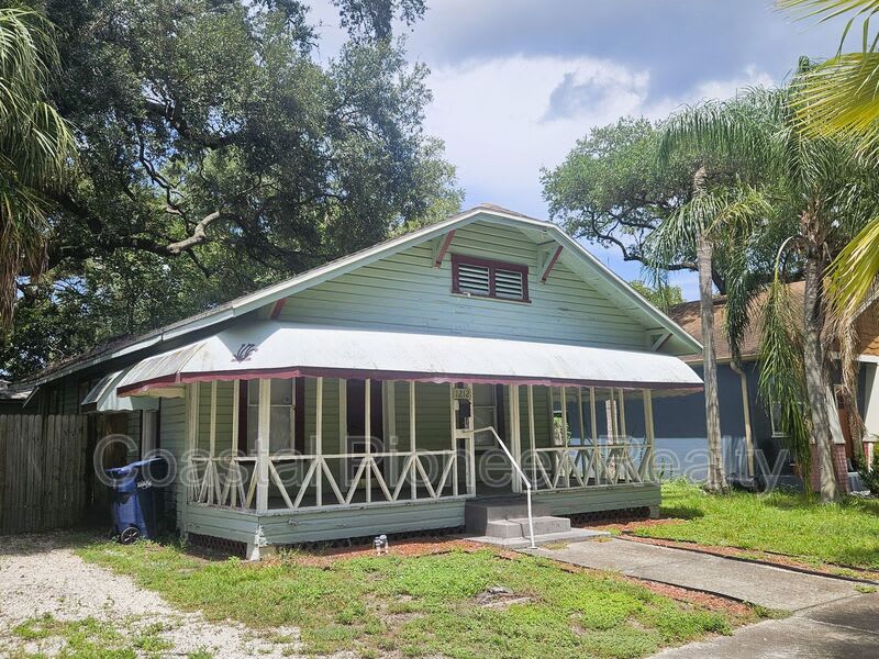 1212 E 32nd Ave. – photo 2