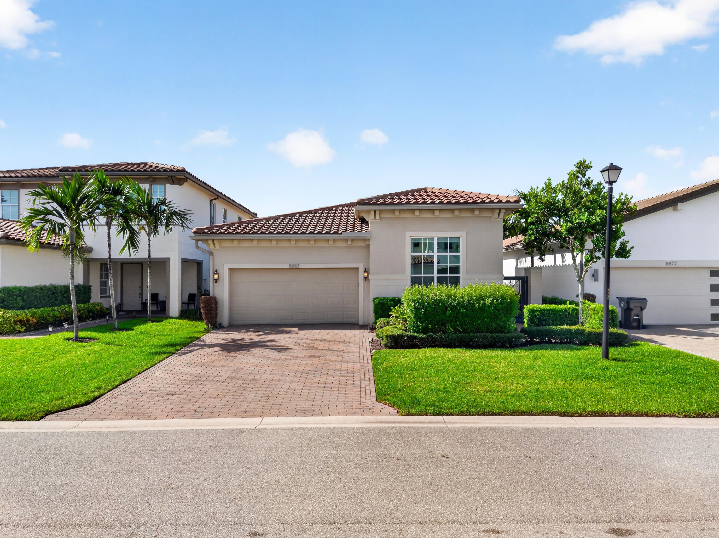 8883 KINGSMOOR Way – photo 3
