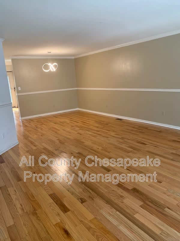 949 Whispering Ridge Ln – photo 2