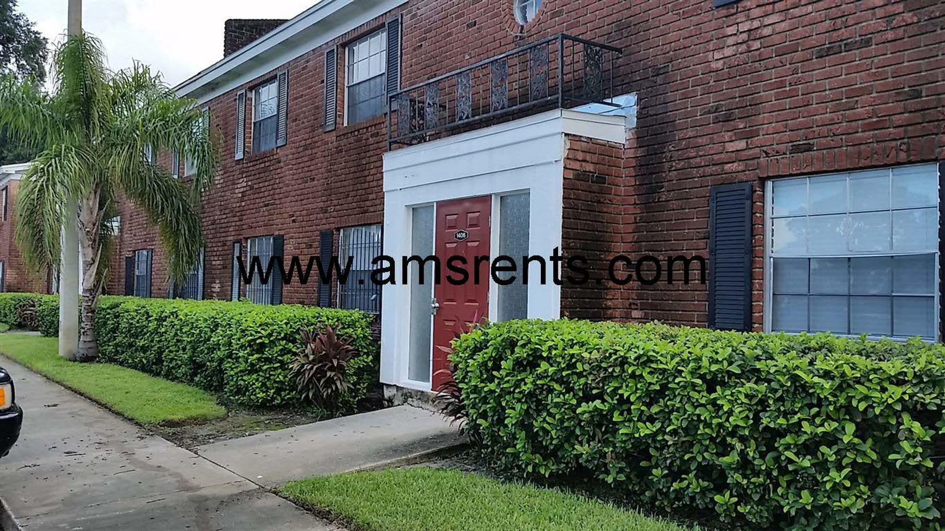 Holden Ave 1406 – photo 2
