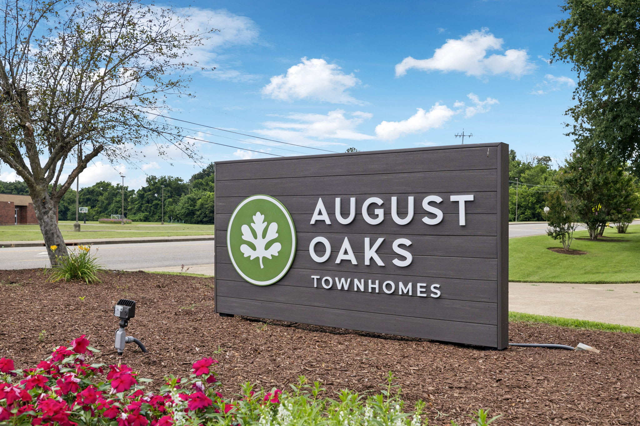 August Oaks – photo 2
