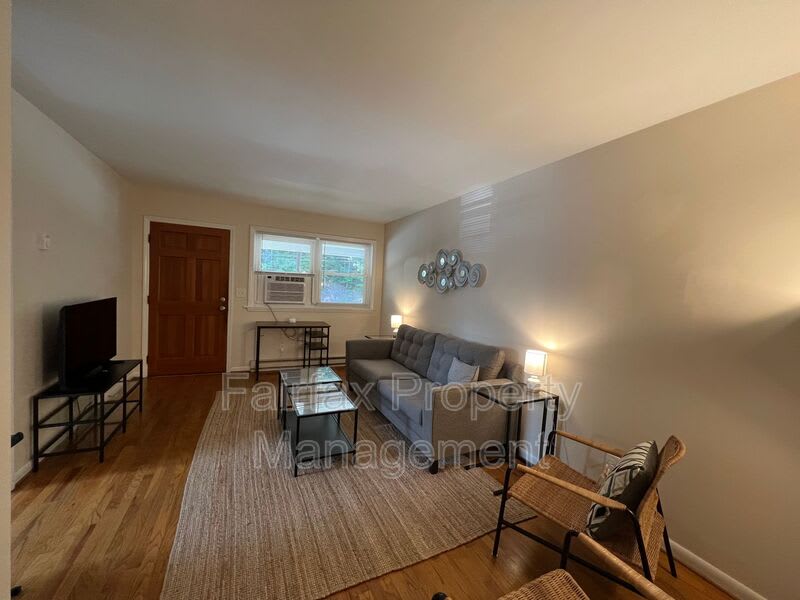 1941 Morehead Avenue – photo 4