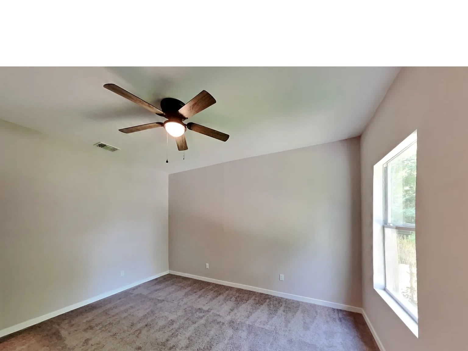 138 Hess Street – photo 2