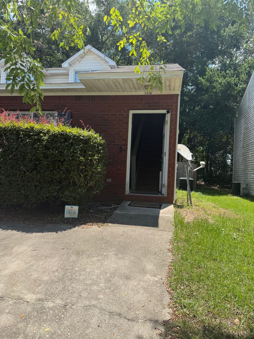 3/2 Townhome for 1550$ – photo 2