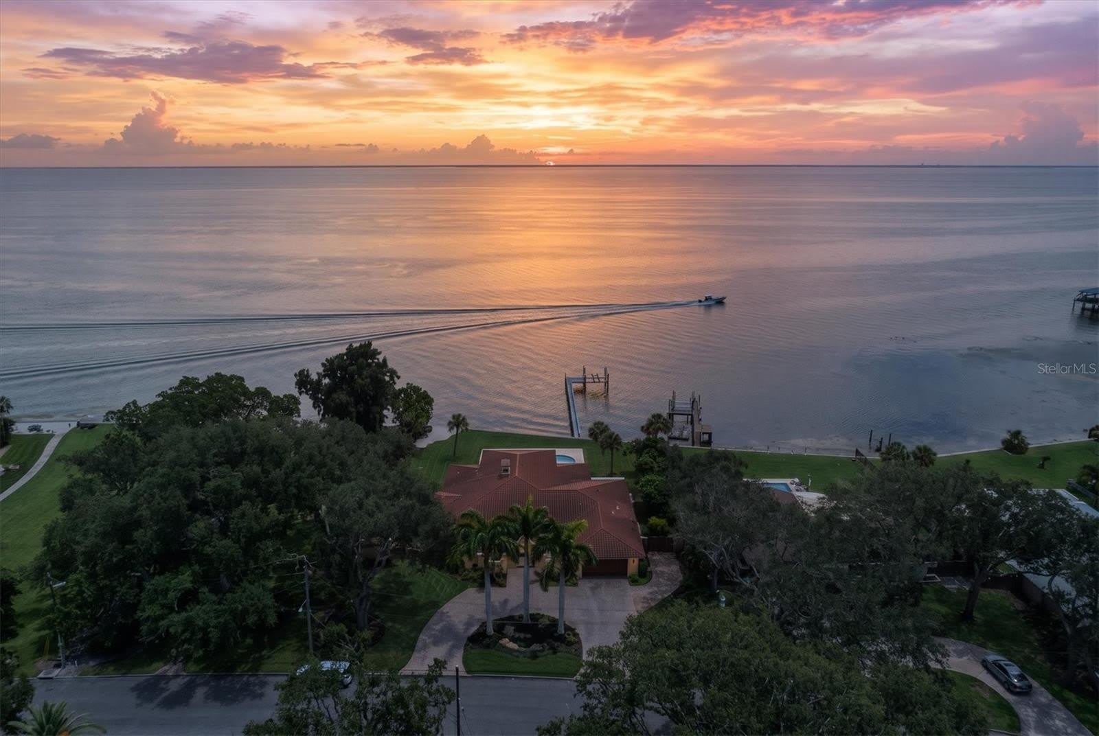 5810 BAHAMA SHORES Drive S – photo 1