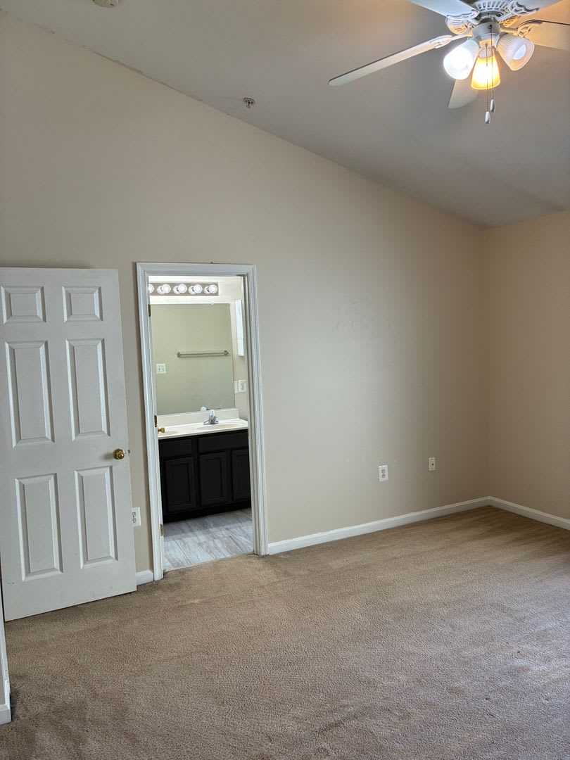 Great Townhouse in White Plains – photo 4