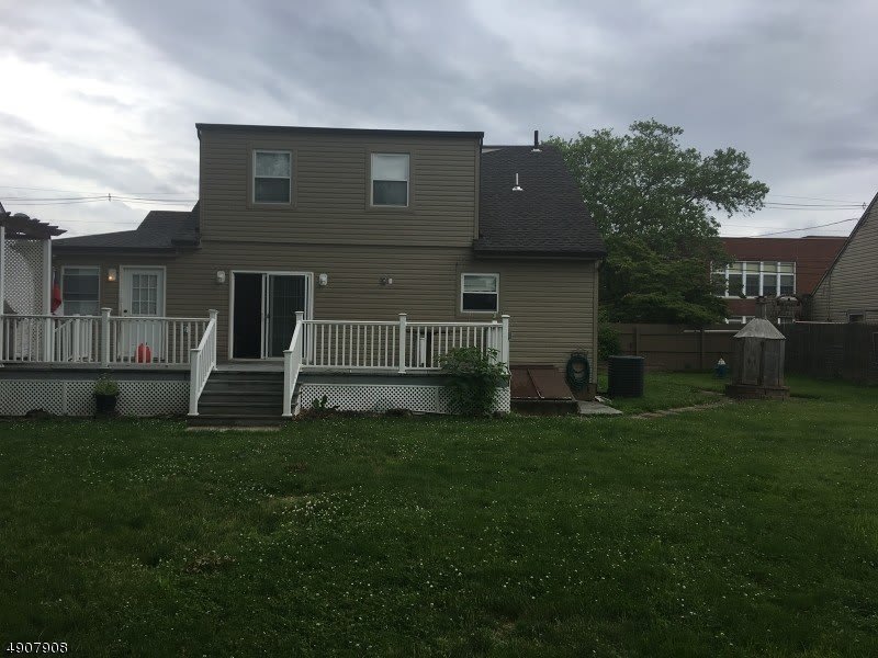 1034 Stone St – photo 4