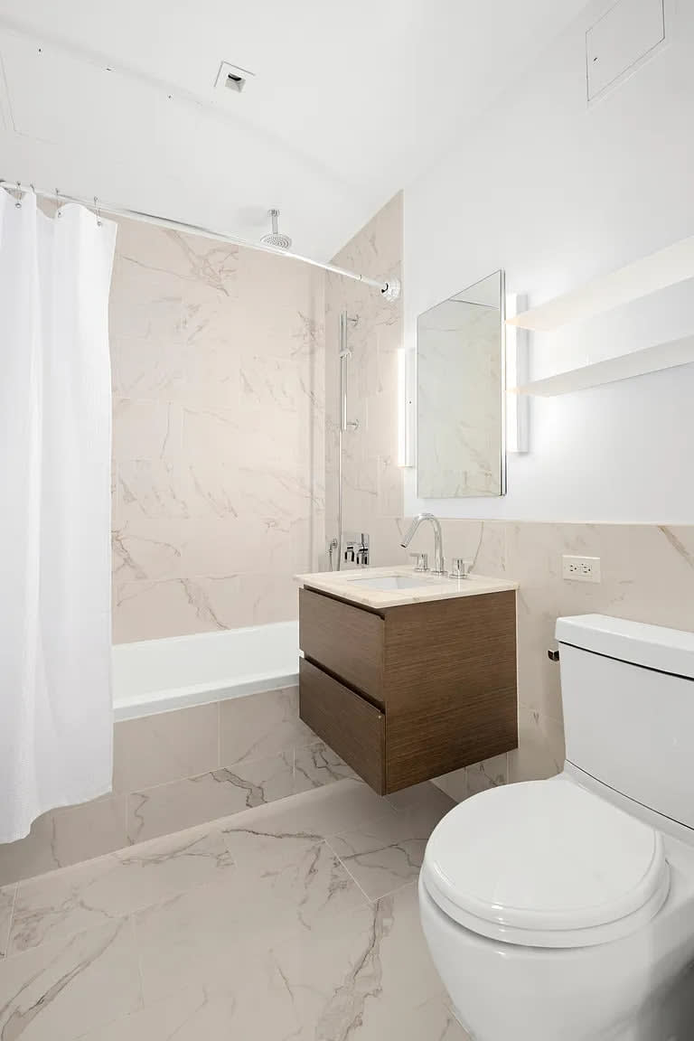 326 Lexington Ave Apt 22A – photo 4