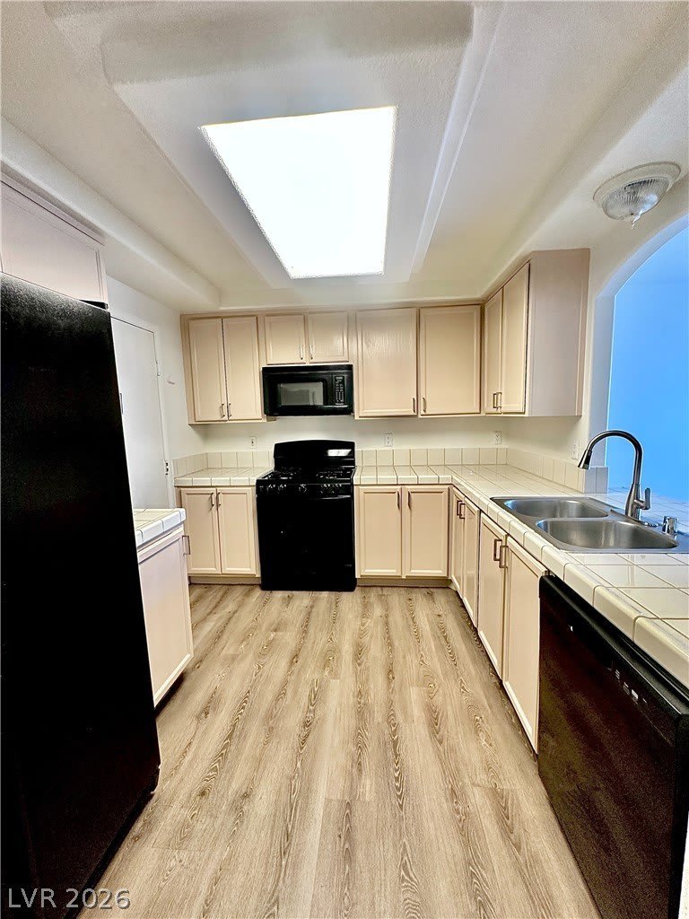 10232 Grecian Laurel Court – photo 5