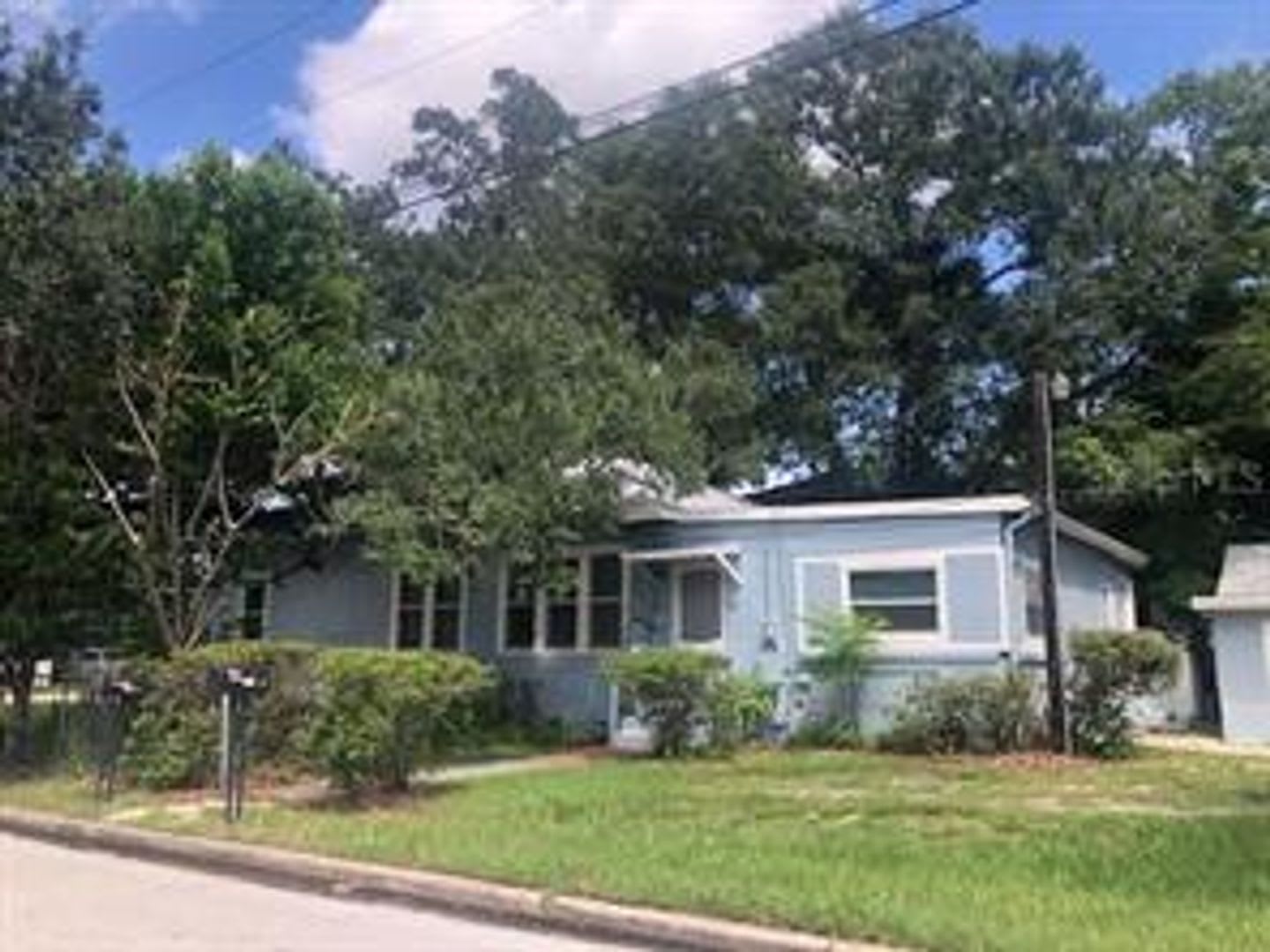1 Bedroom / 1 Bath in Sanford Available Now! – photo 2