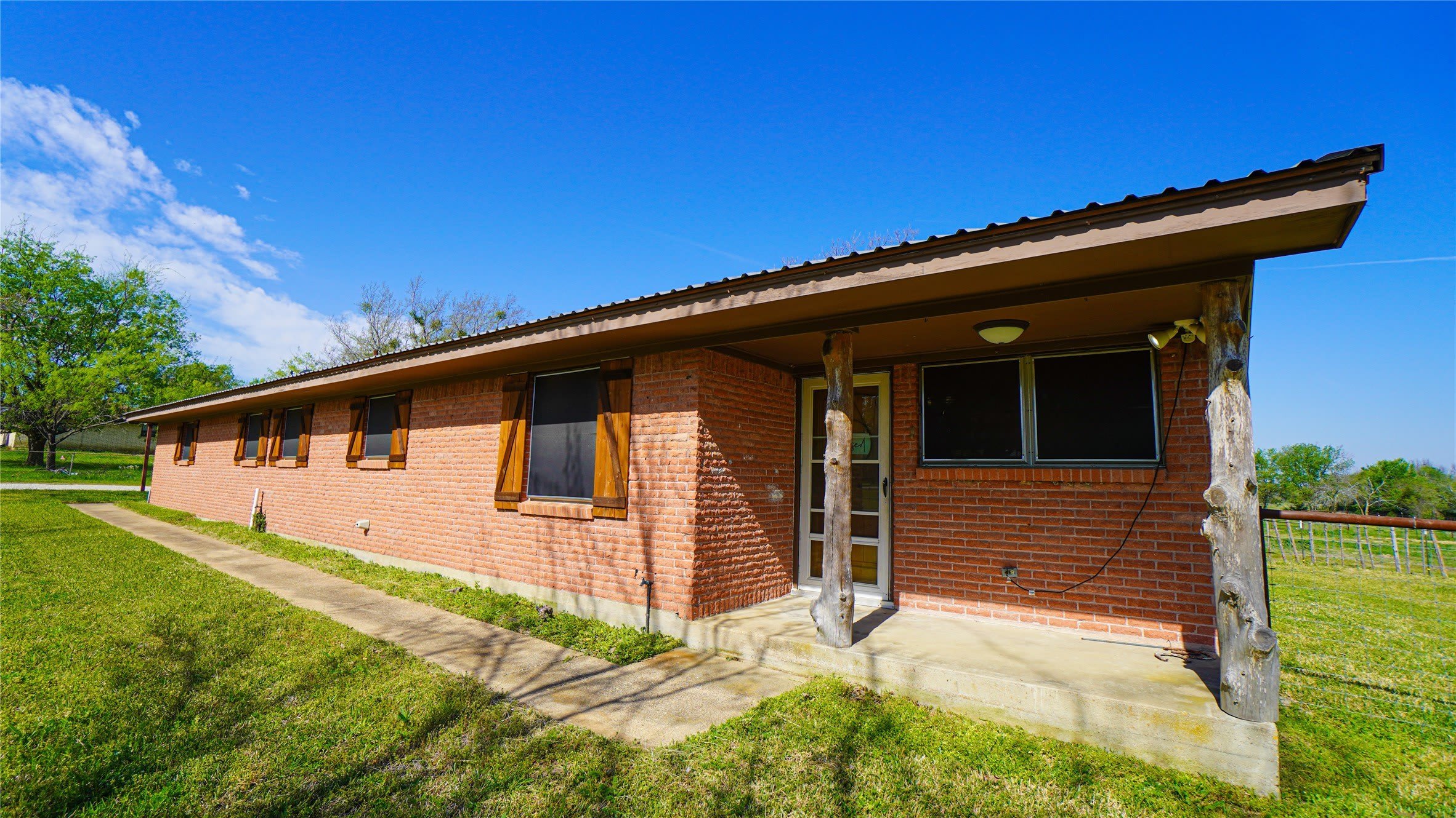 19761 N State Highway 34 – photo 4