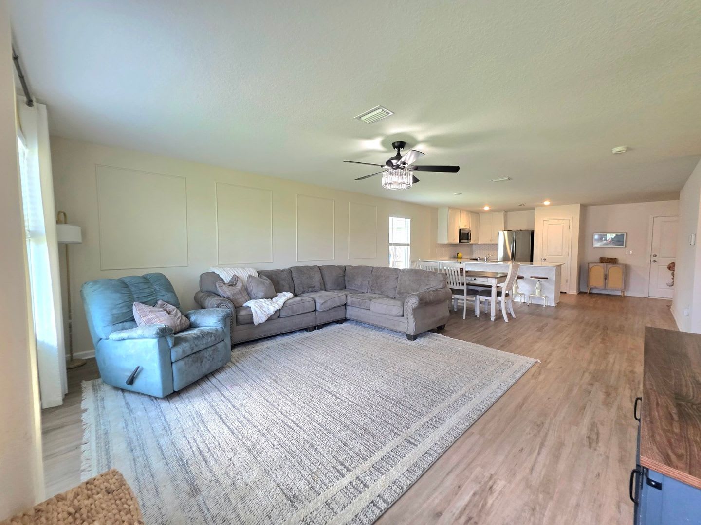 Newer 3BR/2BA with Fenced Yard Near NAS & Gulf Coast Beaches – photo 5