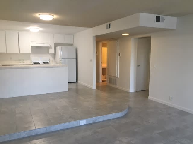 2501 S El Camino Real – photo 2
