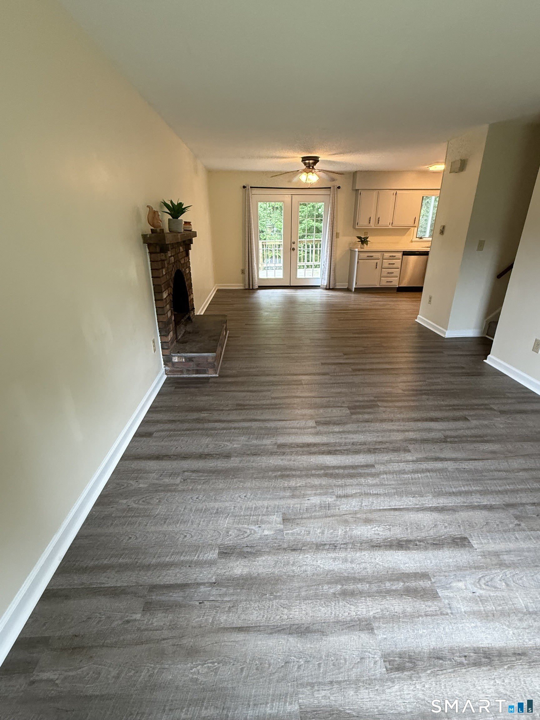 137 West Bridge Street – photo 3