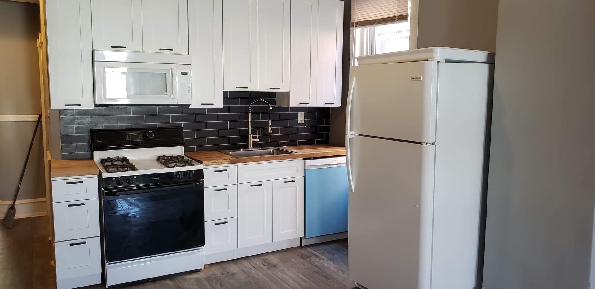 Beautiful 2 Bedroom Apartment – photo 4
