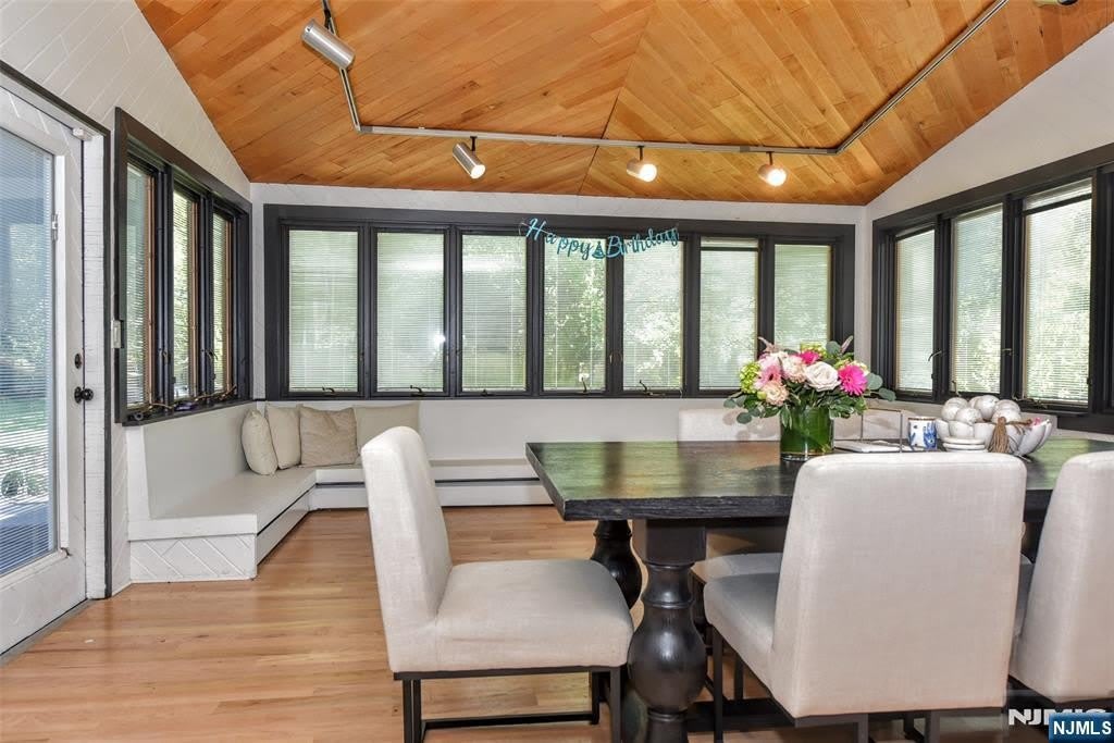 388 Carriage Lane – photo 5